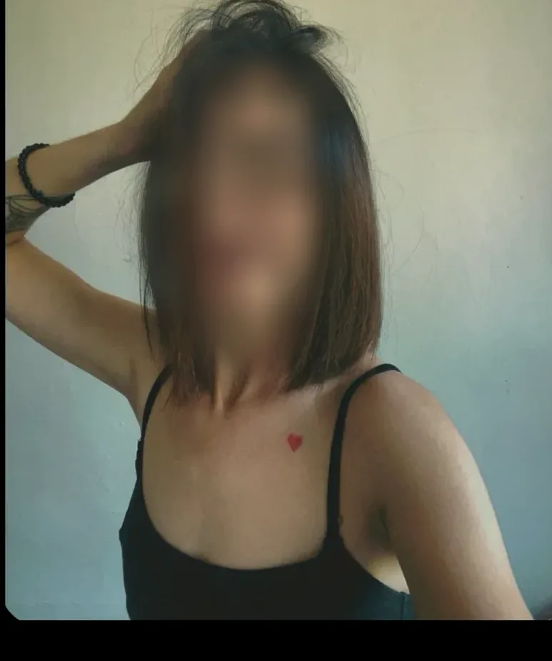 Stella, 28